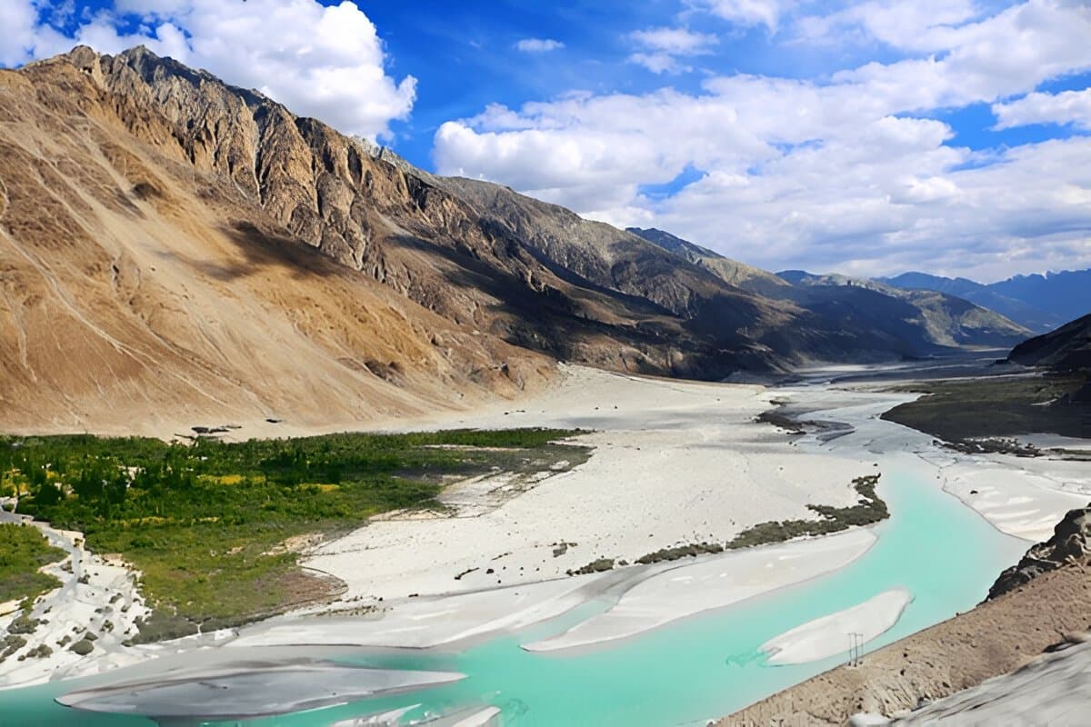 Leh & Beyond: The Himalayan Escape