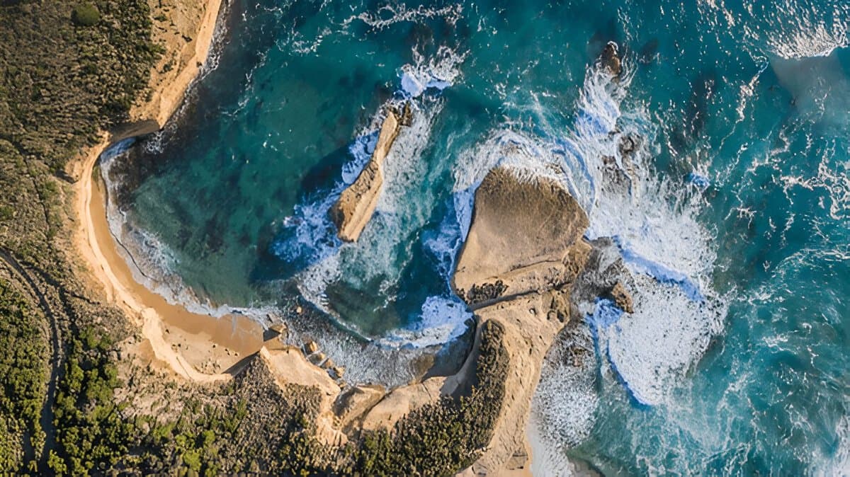 Australia 