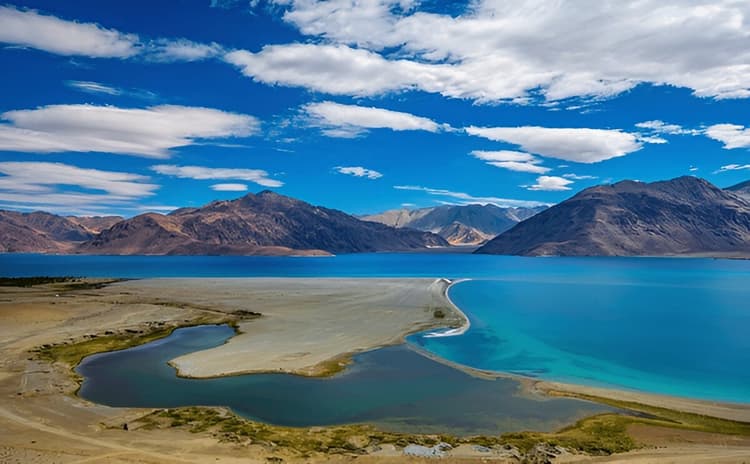 Leh & Beyond: The Himalayan Escape