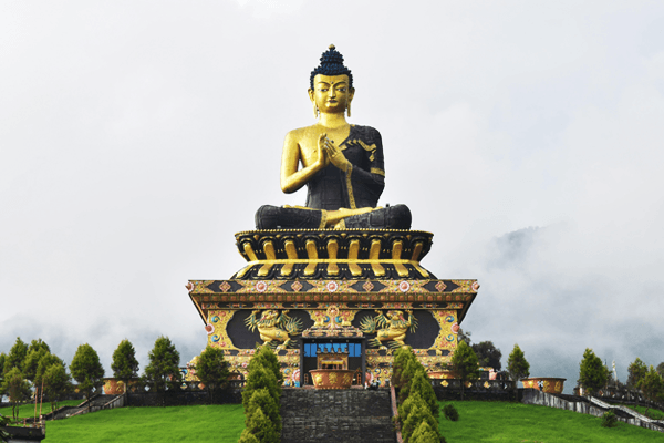 Explore, Delight, and Fall in Love with Sikkim Honeymoon Tour