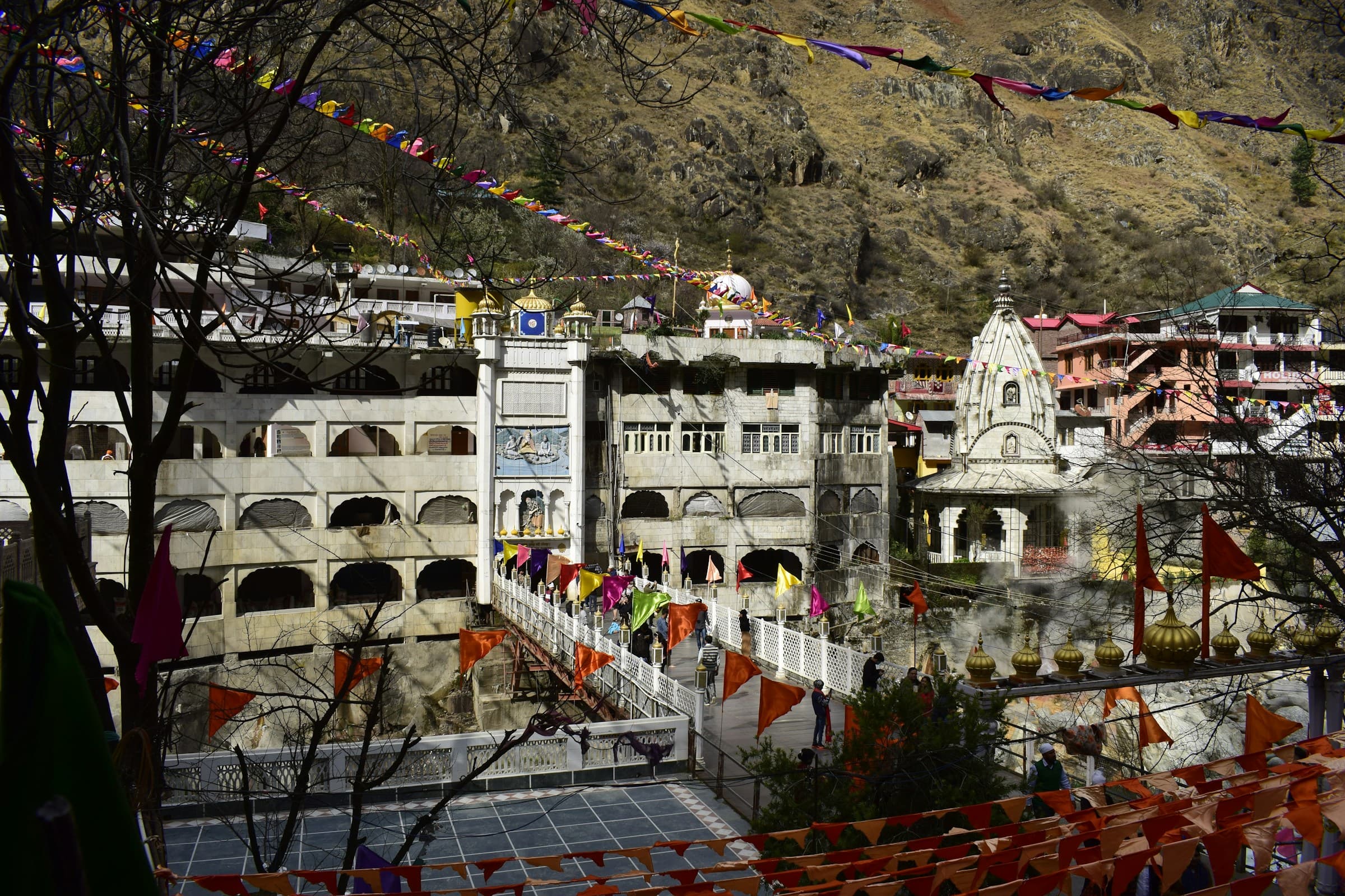 Manali Nearby Places &amp; Attractions: Must-See Spots Near Manali