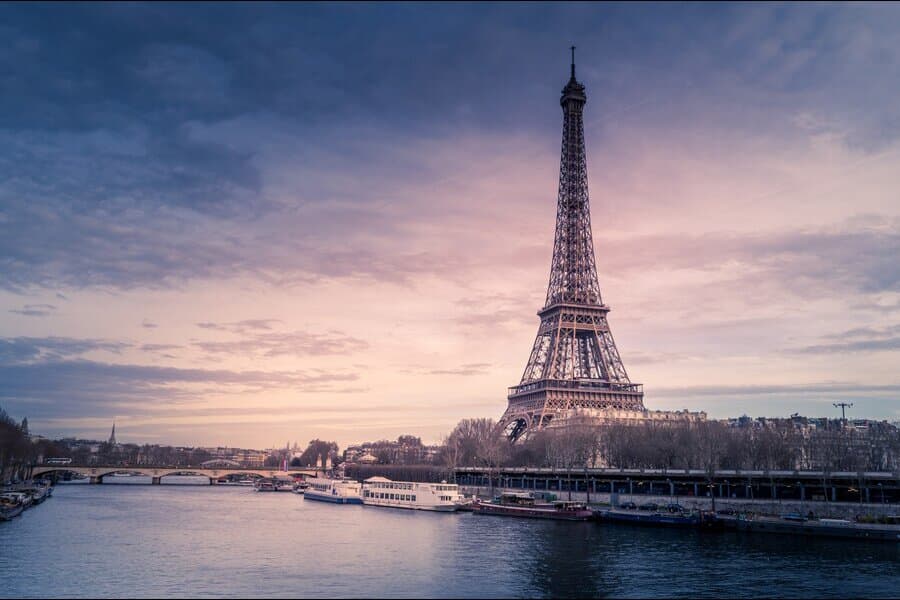 Unforgettable Paris Honeymoon Tour