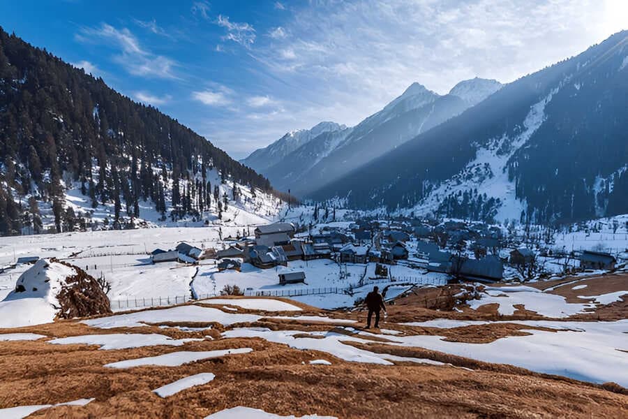 Aru Valley