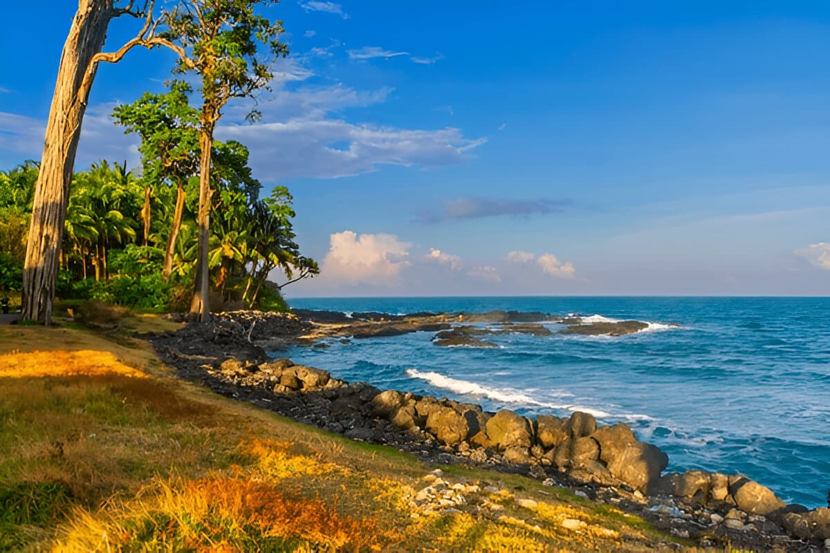 Kala Pathar Beach