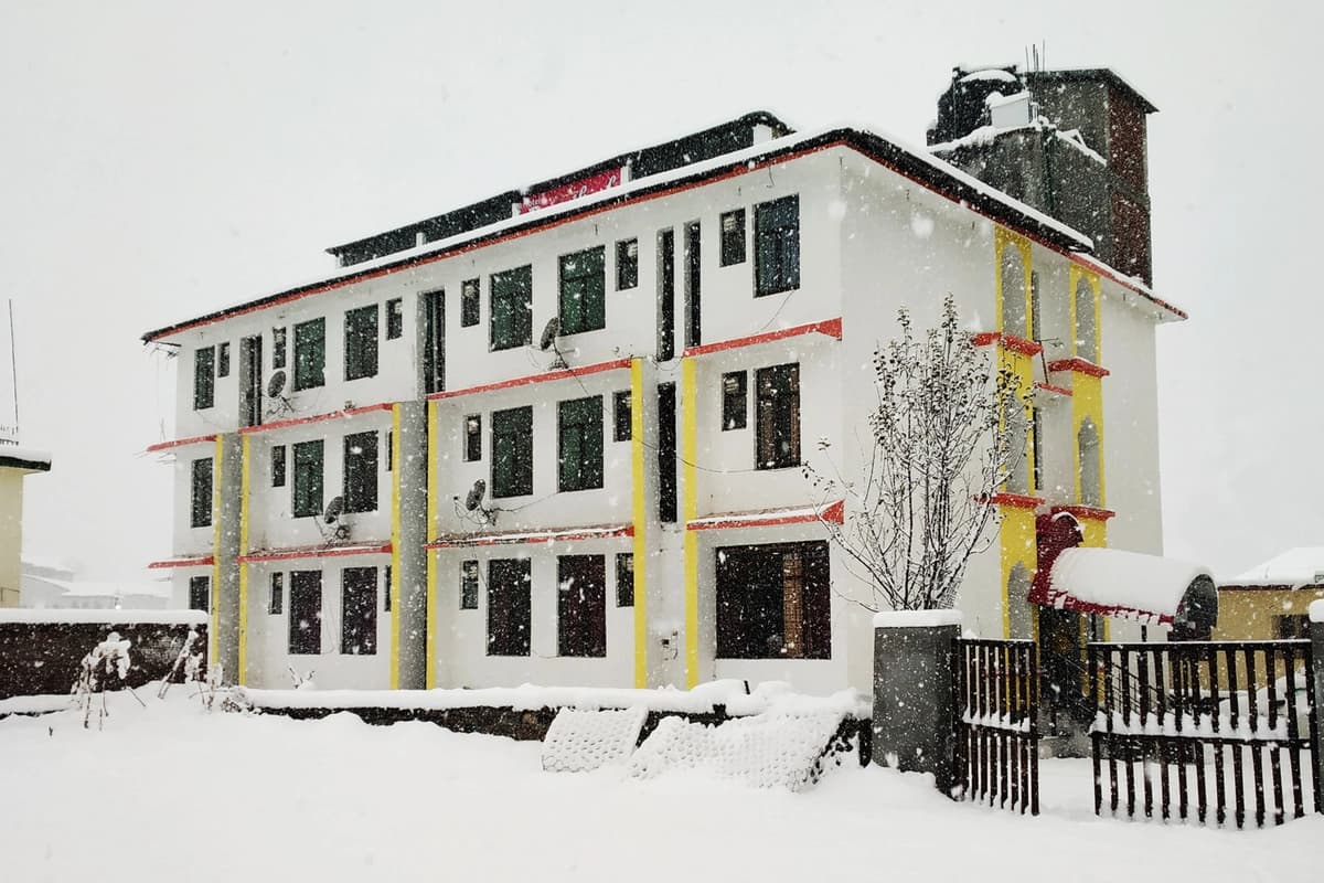 Comfortable Chardham Hotels