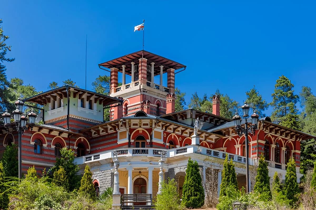 Romanov Palace